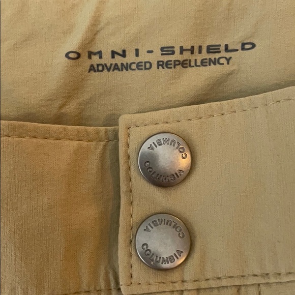 COLUMBIA WOMEN’S ARUBA ROLL UP PANTS TAN - Picture 4 of 7